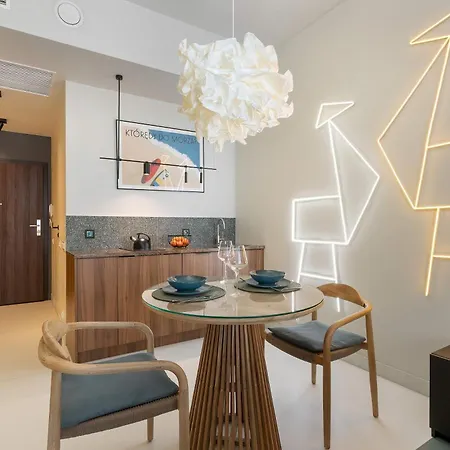 Stylish With Pool And Viewing Terrace In Hanza Tower By Renters Apartment Stettin