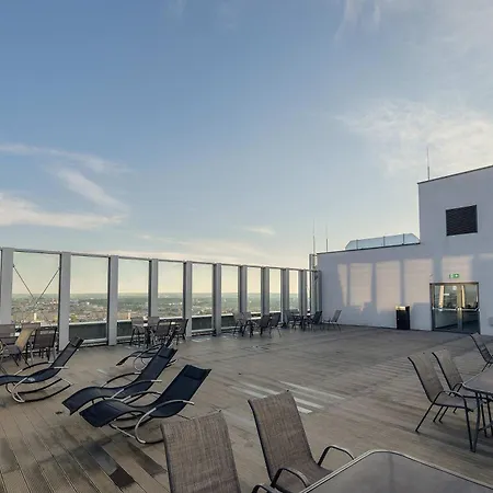 Stylish With Pool And Viewing Terrace In Hanza Tower By Renters Apartment *